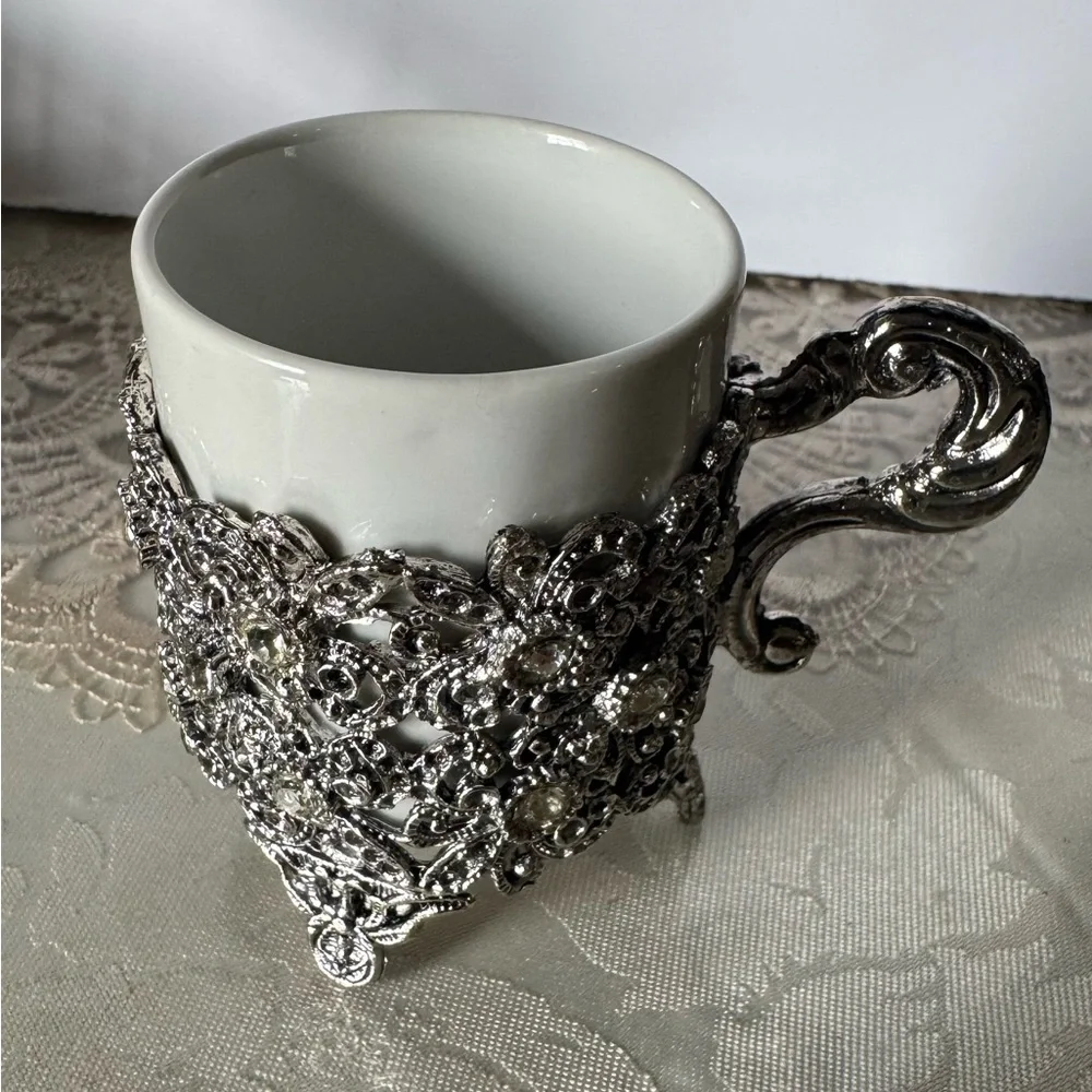 1 Elegant Filigree espresso cupholder